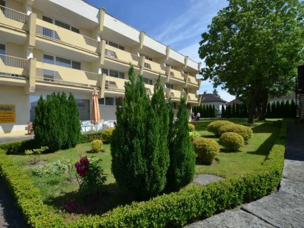Pensjonat Wiki Ustronie Morskie Exterior foto